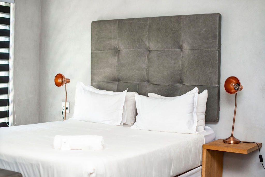 <span style=text-align:center>Linens</span>